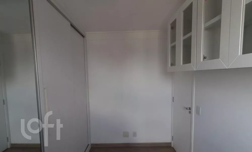 Apartamento à venda com 2 quartos, 65m² - Foto 4