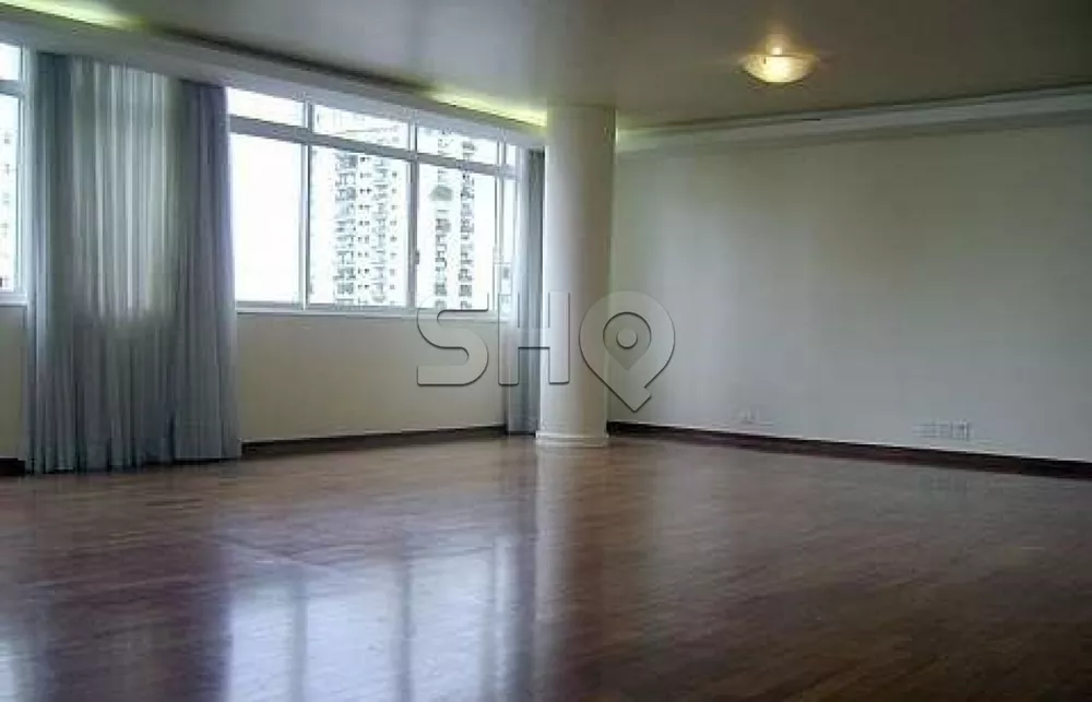 Apartamento para alugar com 3 quartos, 270m² - Foto 4