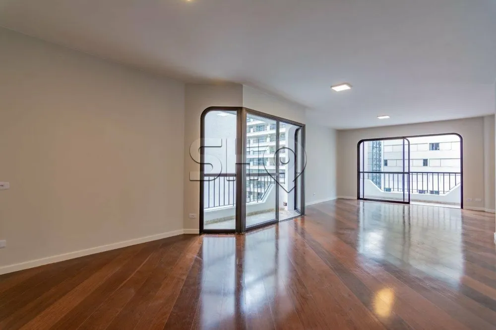 Apartamento, 3 quartos, 295 m² - Foto 1