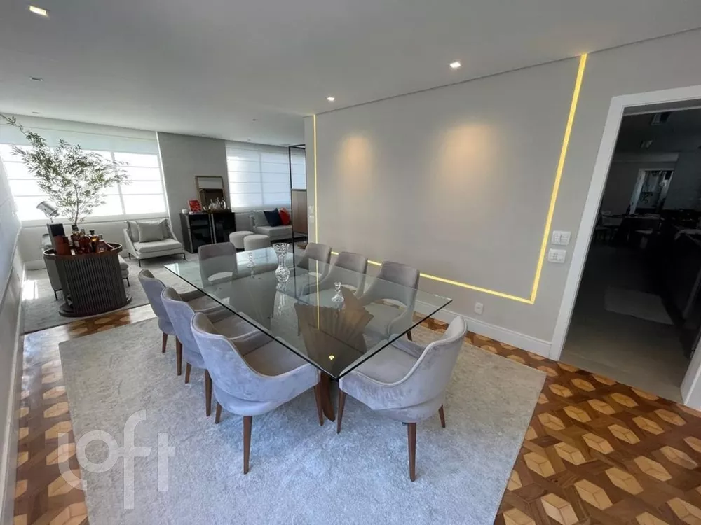 Apartamento à venda com 4 quartos, 250m² - Foto 2