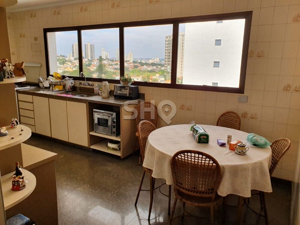 Apartamento à venda com 4 quartos, 227m² - Foto 3