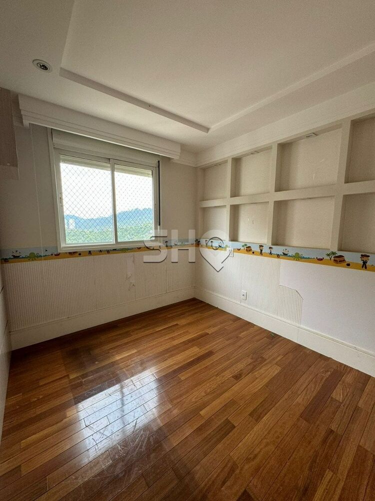 Apartamento à venda com 3 quartos, 156m² - Foto 8