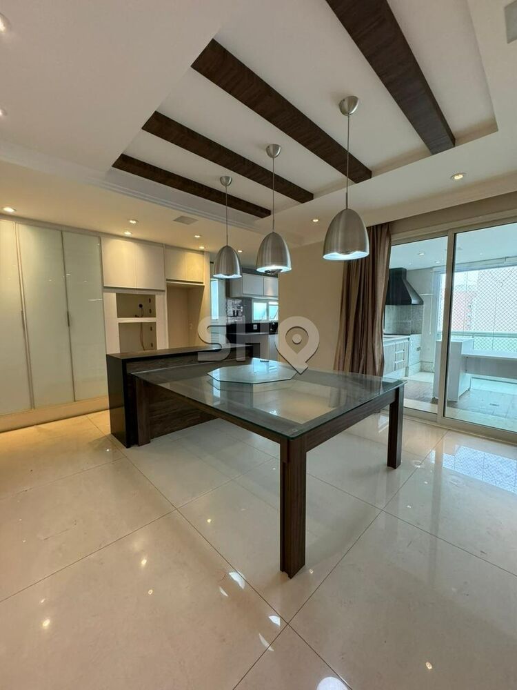Apartamento à venda com 3 quartos, 156m² - Foto 3