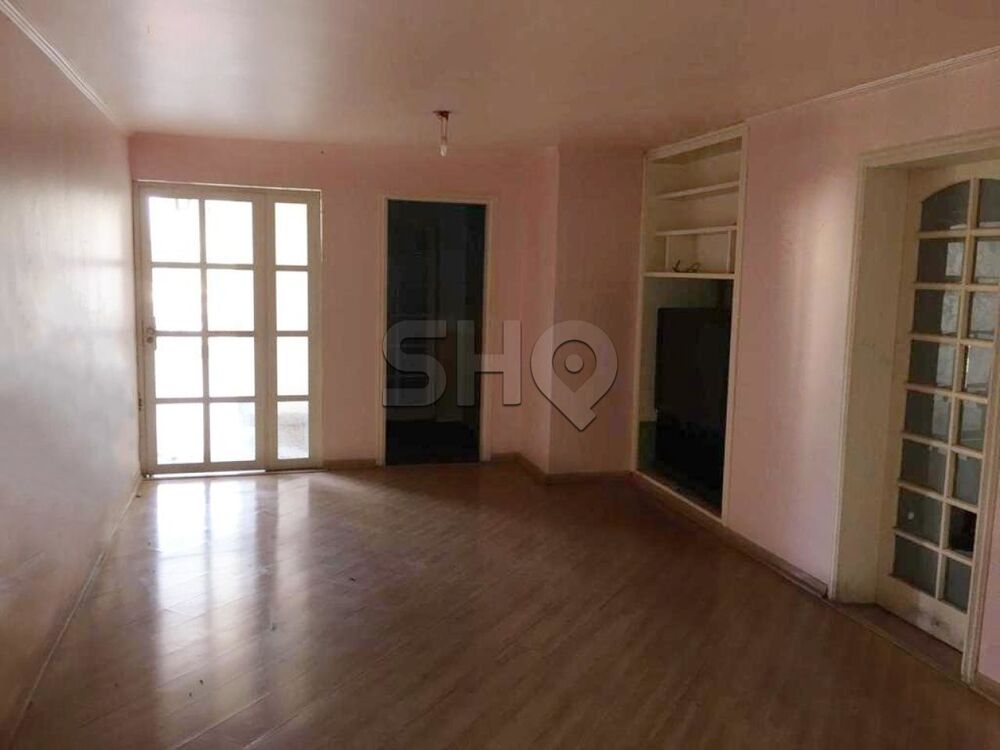 Sobrado à venda com 5 quartos, 568m² - Foto 1