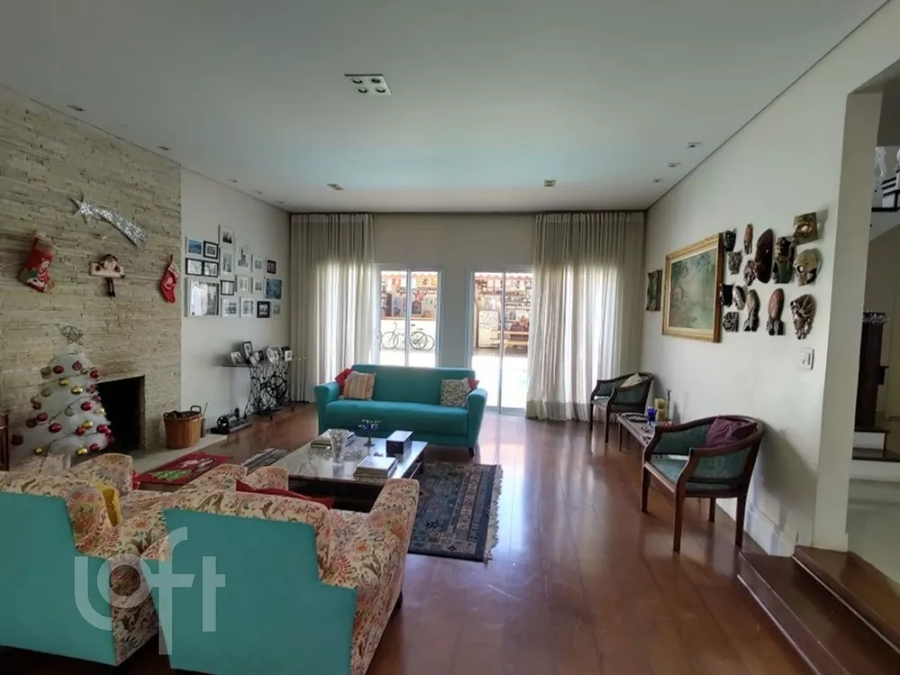 Casa à venda com 4 quartos, 330m² - Foto 1