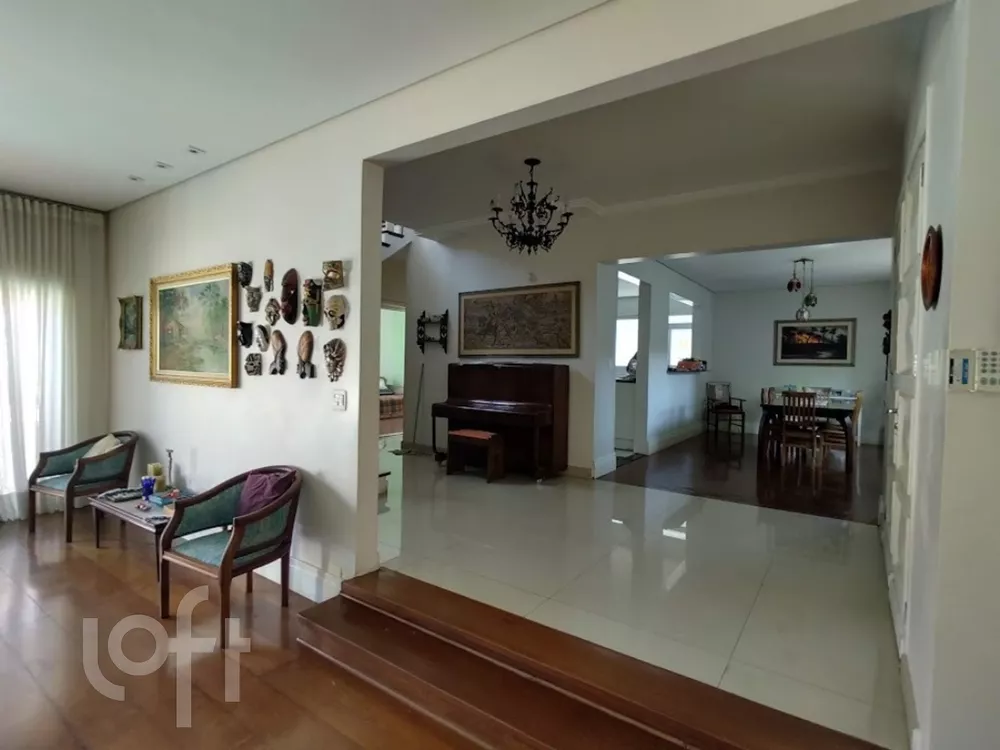 Casa à venda com 4 quartos, 330m² - Foto 8