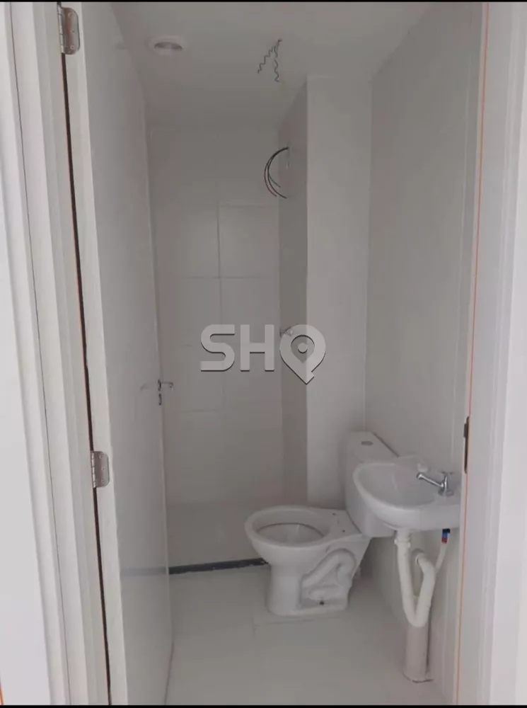 Apartamento à venda com 2 quartos, 42m² - Foto 2