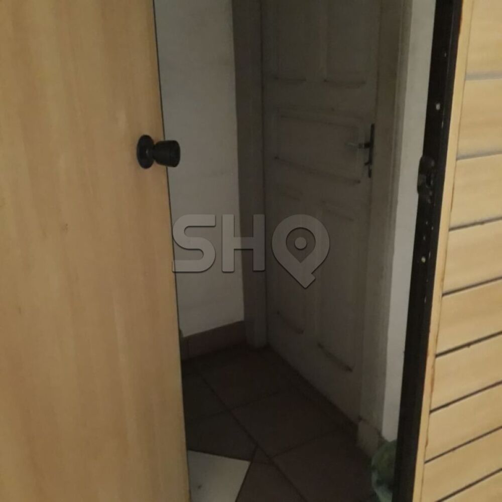 Casa Comercial à venda com 6 quartos, 319m² - Foto 8
