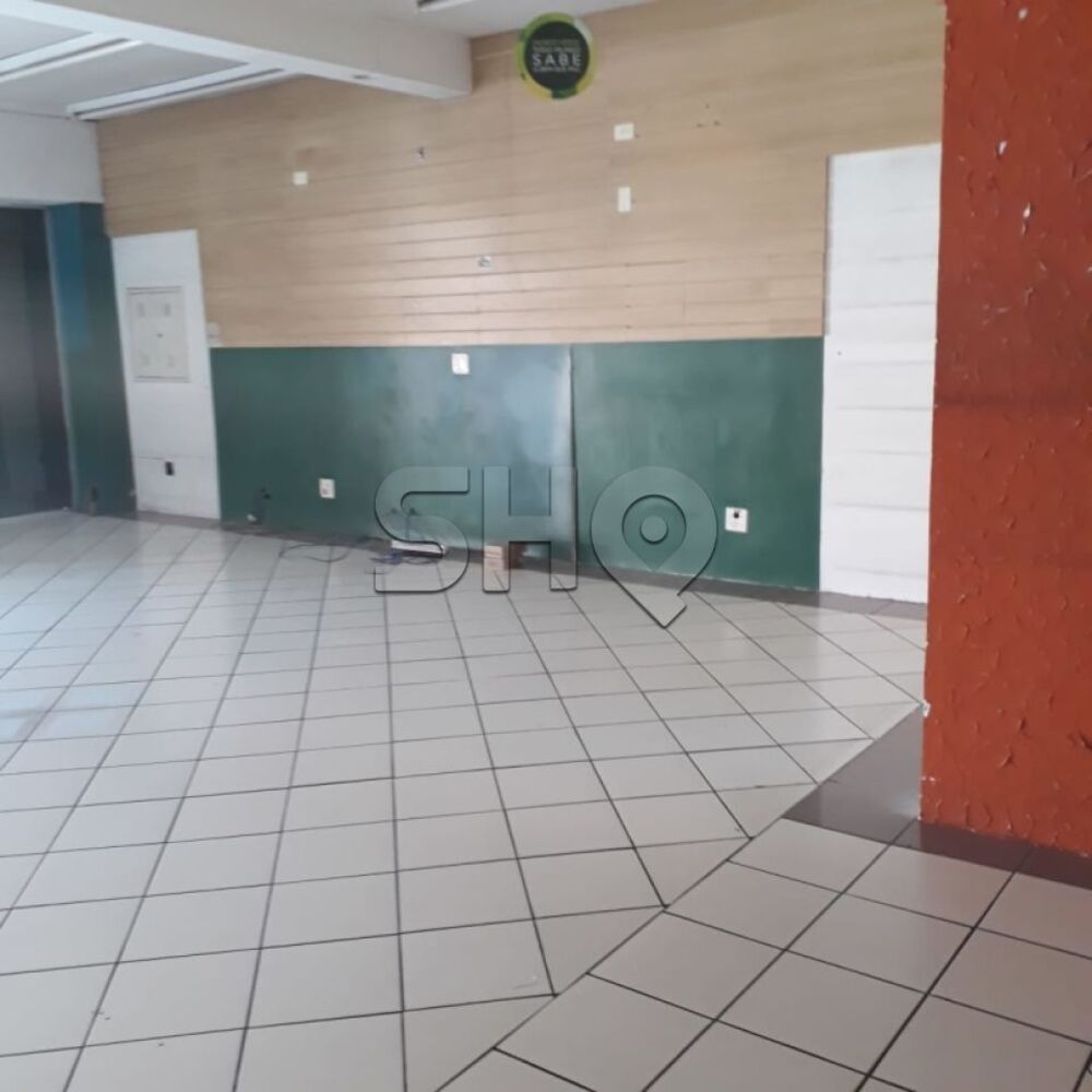 Casa Comercial à venda com 6 quartos, 319m² - Foto 1