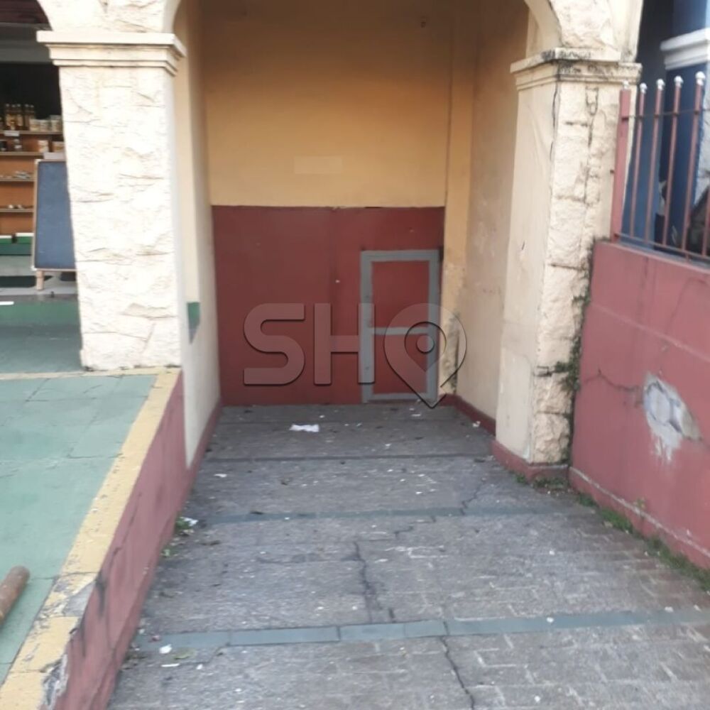 Casa Comercial à venda com 6 quartos, 319m² - Foto 11