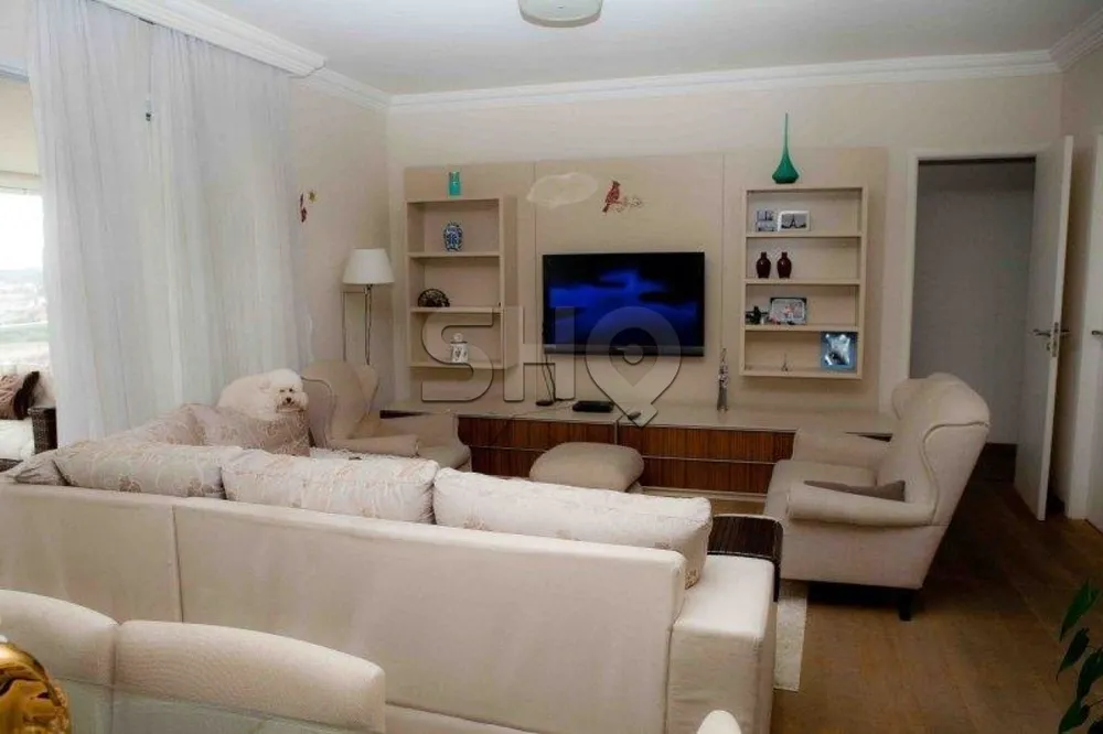 Apartamento, 3 quartos, 188 m² - Foto 2