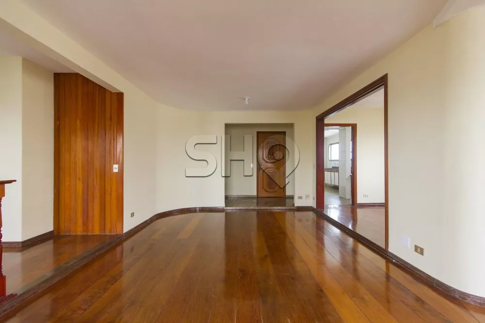 Apartamento à venda com 3 quartos, 189m² - Foto 1