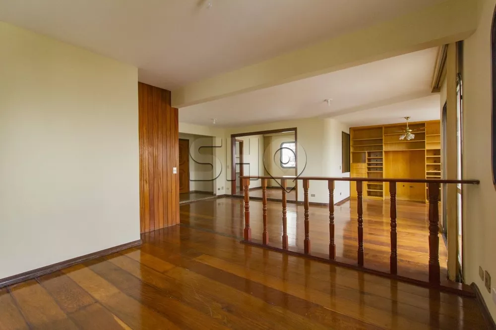 Apartamento à venda com 3 quartos, 189m² - Foto 2