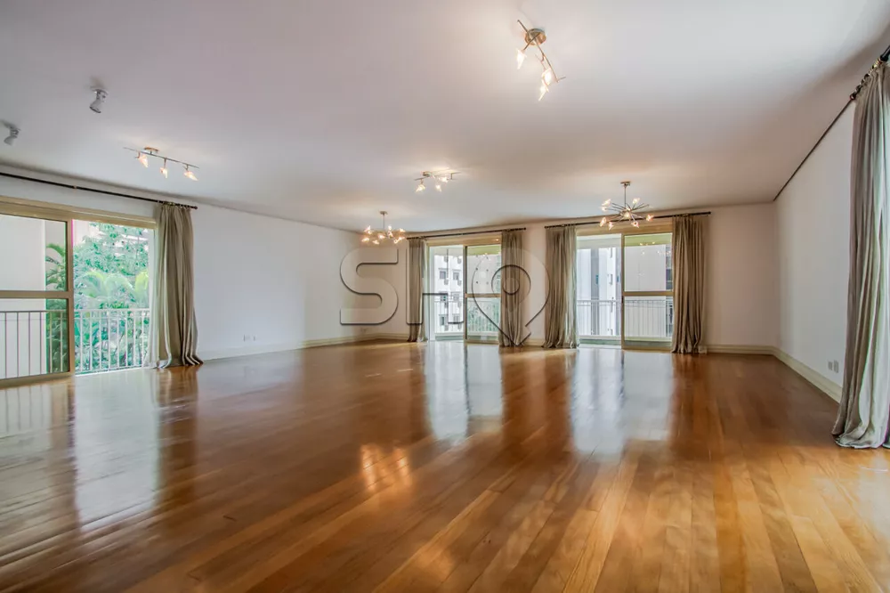 Apartamento para alugar com 4 quartos, 370m² - Foto 1