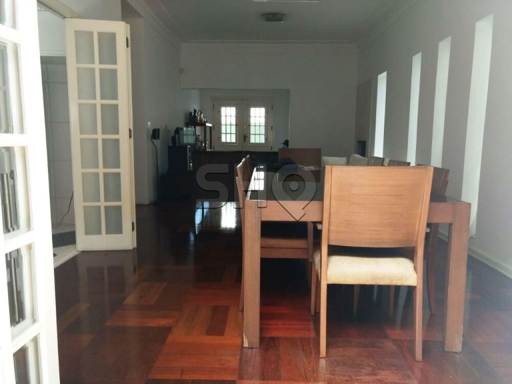 Casa à venda com 4 quartos, 450m² - Foto 1
