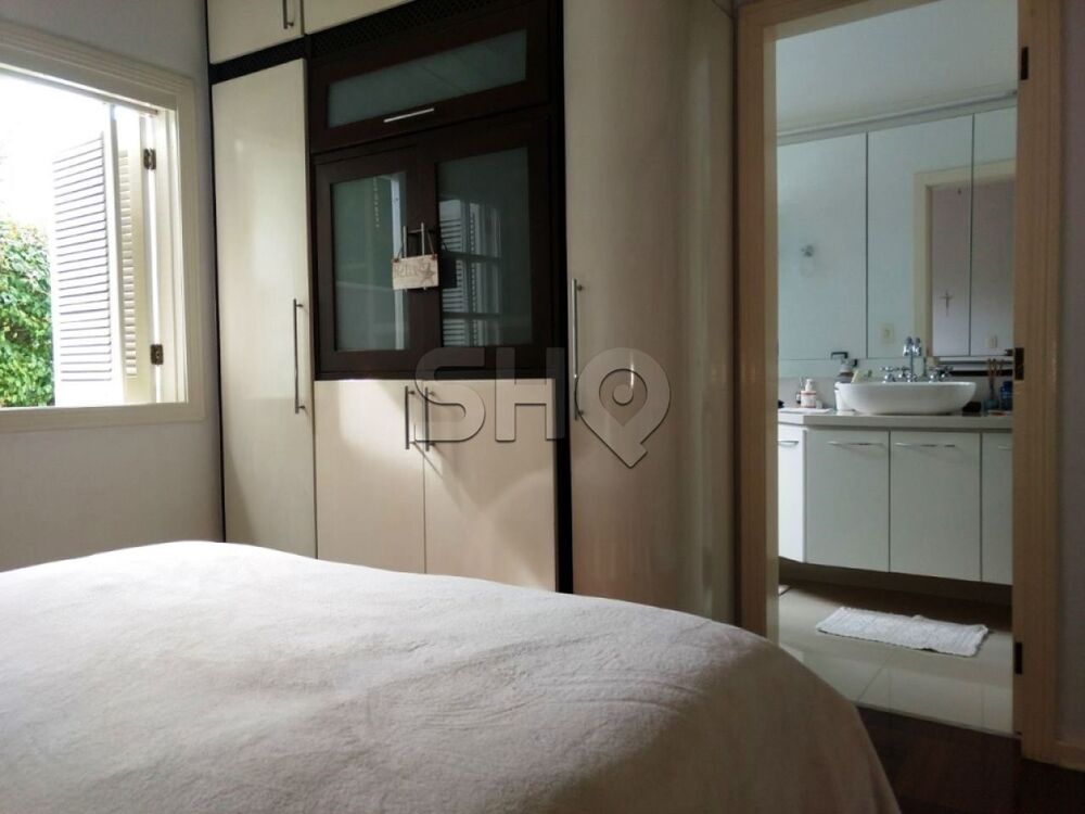Casa à venda com 4 quartos, 450m² - Foto 5