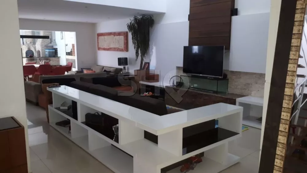 Casa de Condomínio à venda com 4 quartos, 300m² - Foto 1