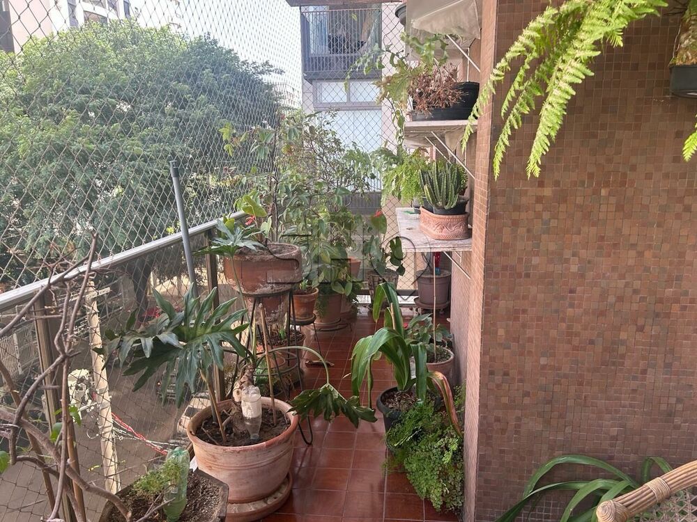 Apartamento à venda com 3 quartos, 131m² - Foto 5