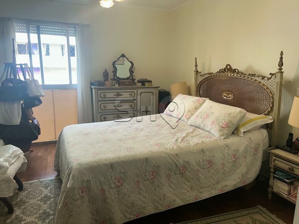 Apartamento à venda com 3 quartos, 131m² - Foto 7
