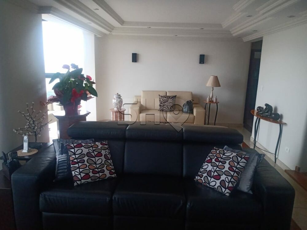 Apartamento, 3 quartos, 240 m² - Foto 3