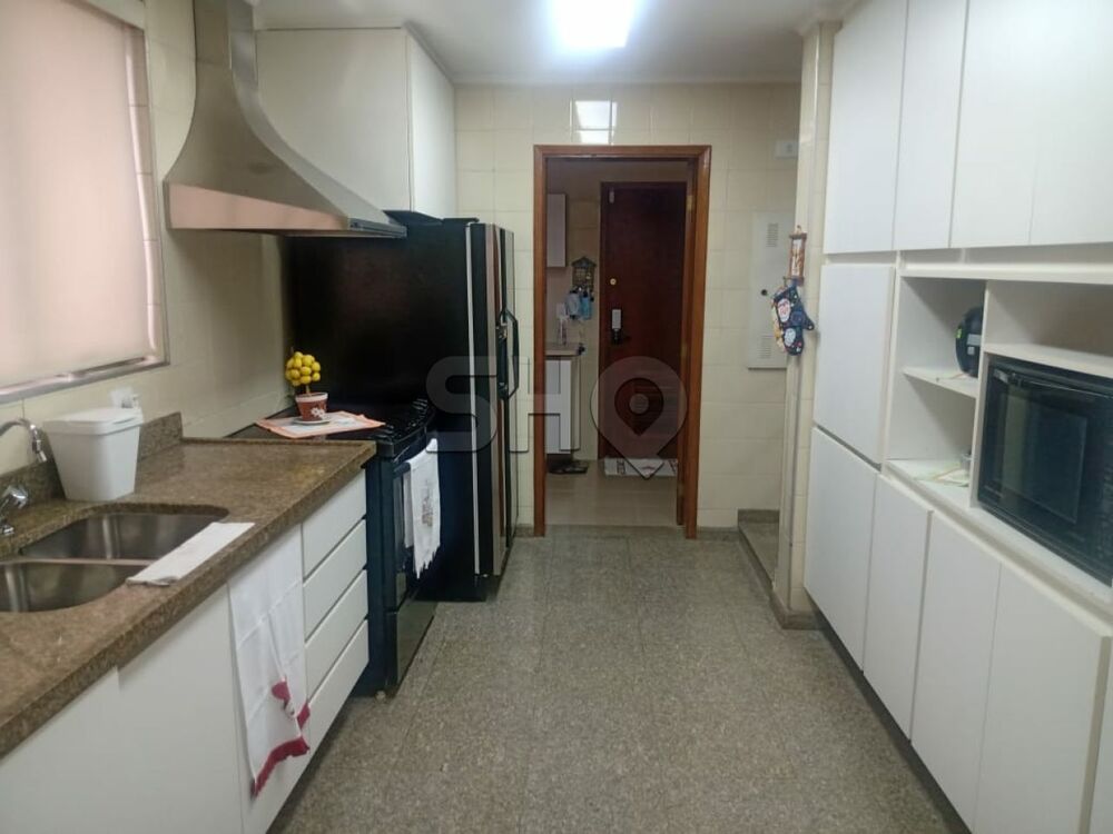 Apartamento, 3 quartos, 240 m² - Foto 1