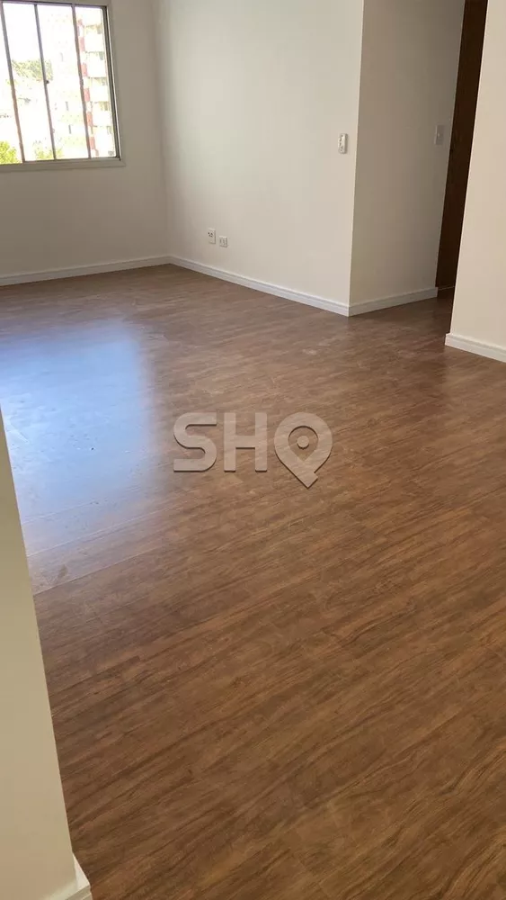 Apartamento à venda com 2 quartos, 70m² - Foto 2