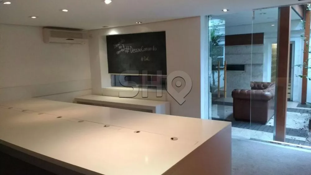 Casa Comercial à venda com 11 quartos, 600m² - Foto 3