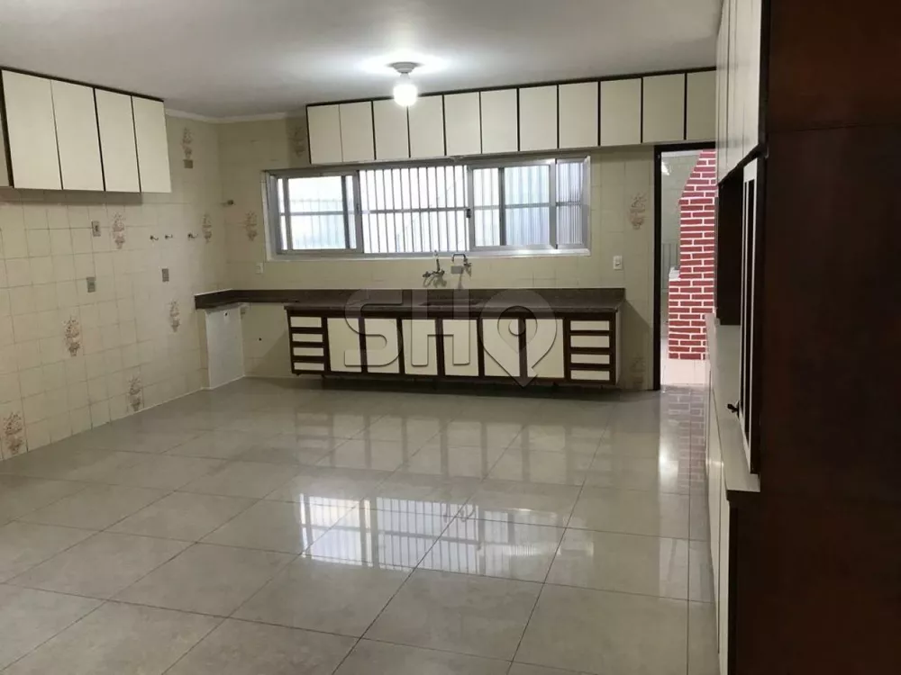 Sobrado à venda com 3 quartos, 271m² - Foto 3