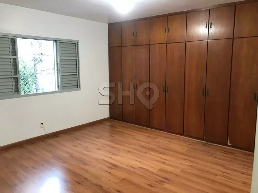 Sobrado à venda com 3 quartos, 271m² - Foto 8