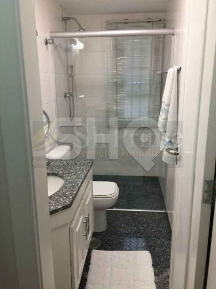 Apartamento à venda com 3 quartos, 210m² - Foto 4