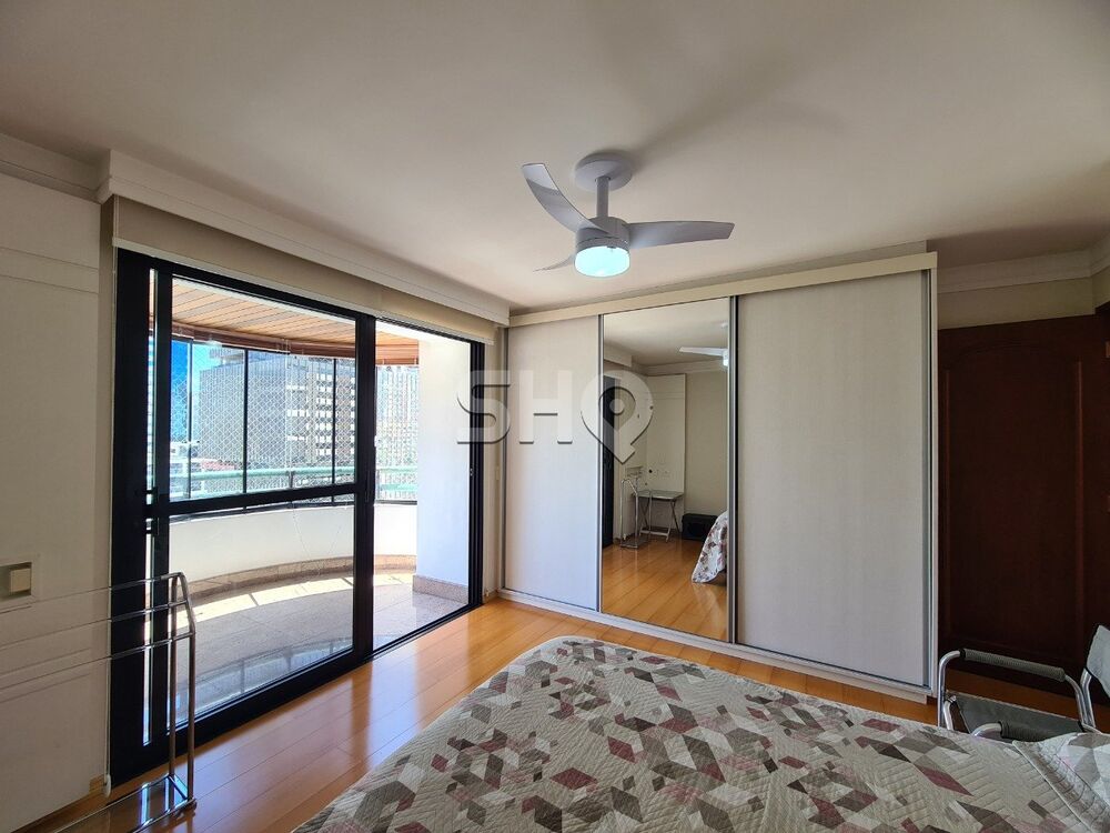 Apartamento, 4 quartos, 237 m² - Foto 2