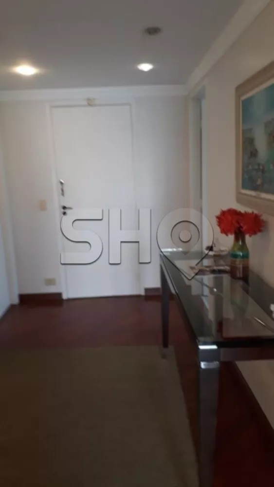 Apartamento à venda com 3 quartos, 106m² - Foto 1