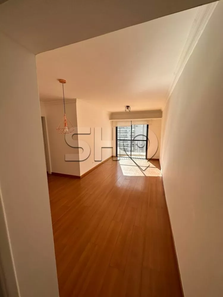 Apartamento para alugar com 3 quartos, 75m² - Foto 1