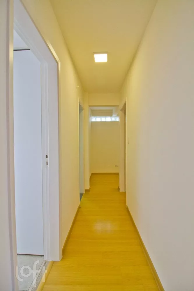 Apartamento à venda com 2 quartos, 100m² - Foto 2