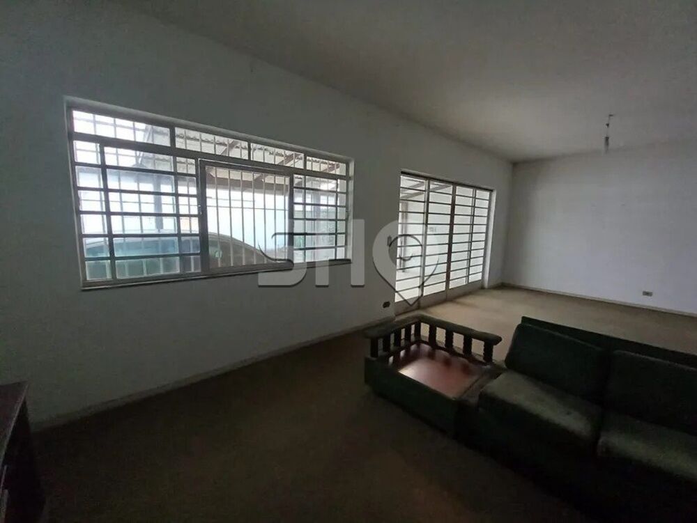 Casa à venda com 4 quartos, 285m² - Foto 1