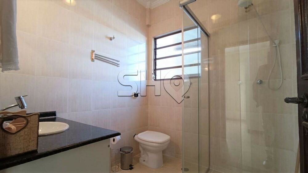 Casa, 3 quartos, 202 m² - Foto 1