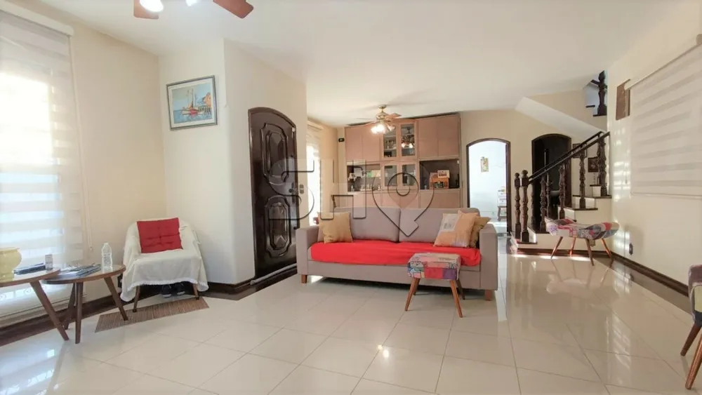 Casa, 3 quartos, 202 m² - Foto 2