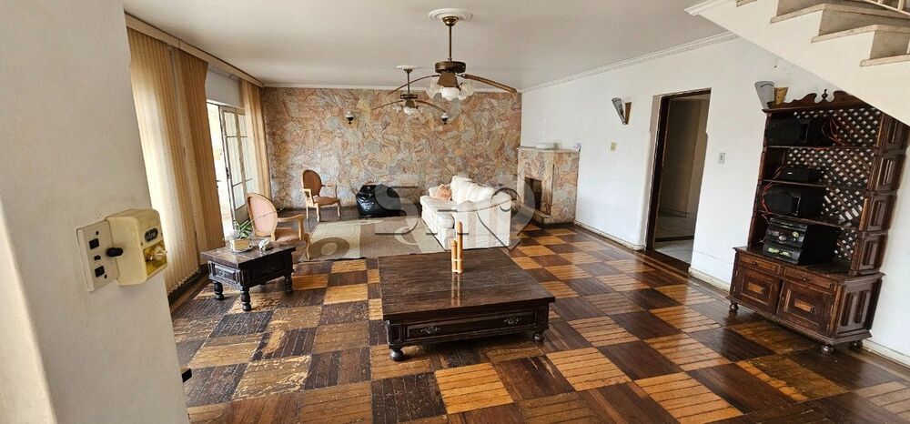 Casa à venda com 4 quartos, 433m² - Foto 1