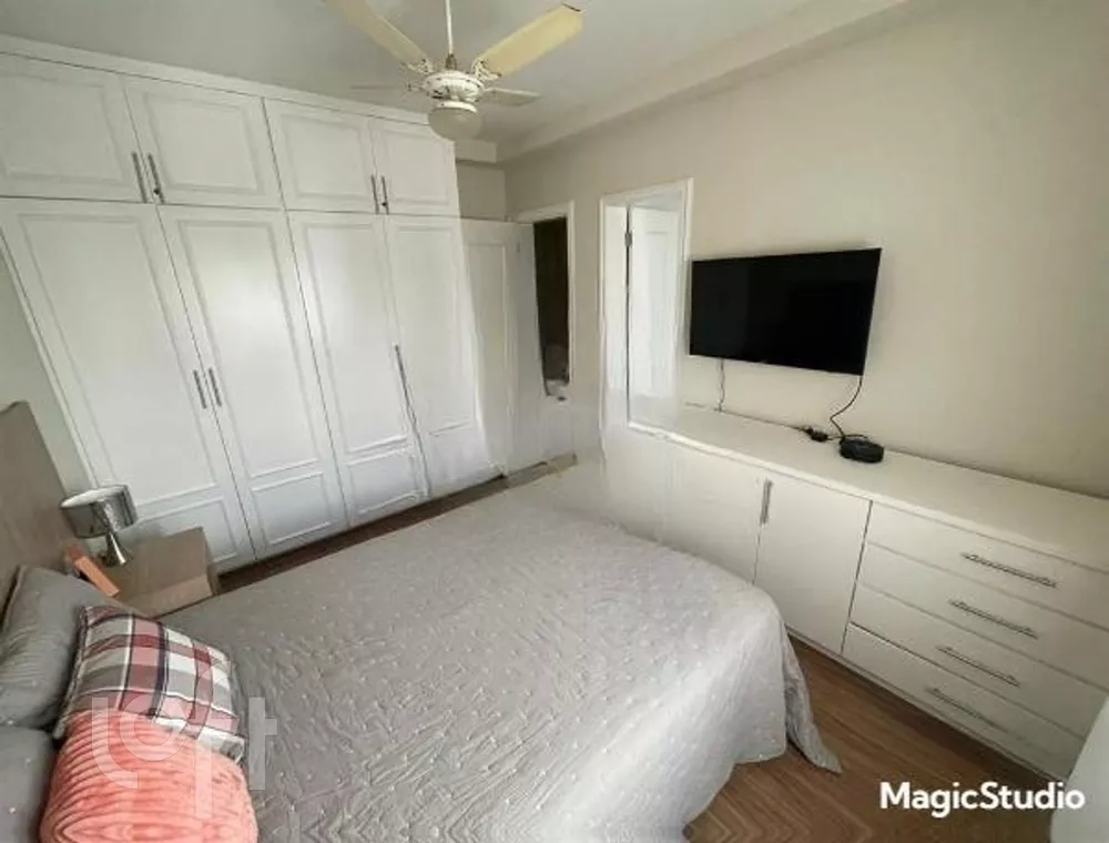 Apartamento à venda com 4 quartos, 180m² - Foto 2