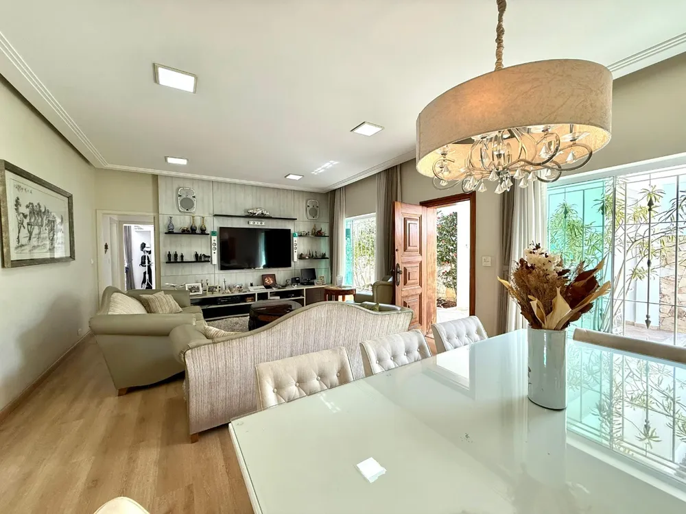 Casa, 3 quartos, 285 m² - Foto 3