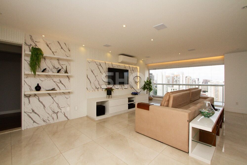 Apartamento, 3 quartos, 161 m² - Foto 1