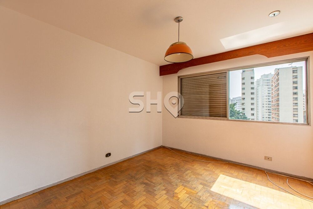 Apartamento à venda com 3 quartos, 150m² - Foto 3