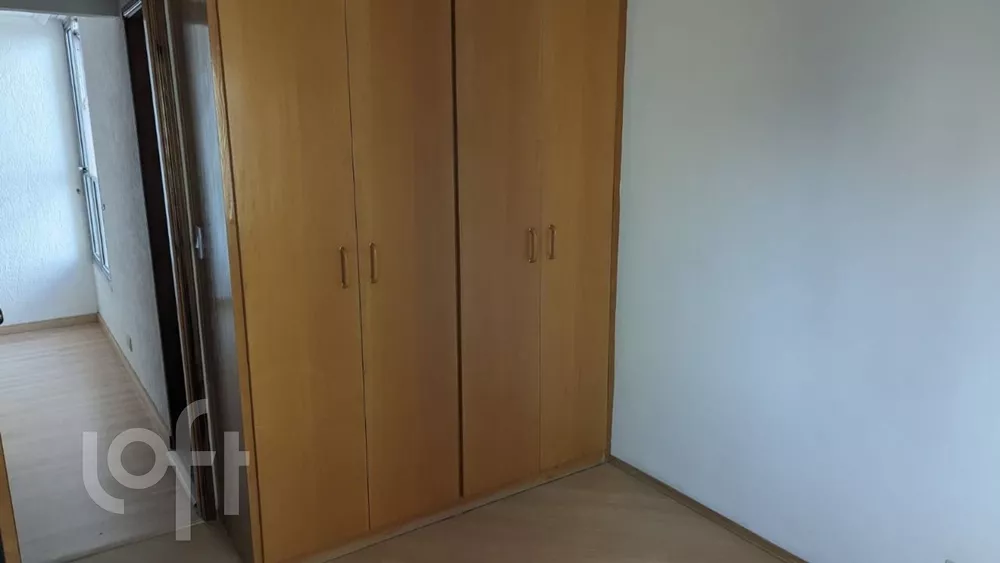 Apartamento à venda com 2 quartos, 70m² - Foto 11