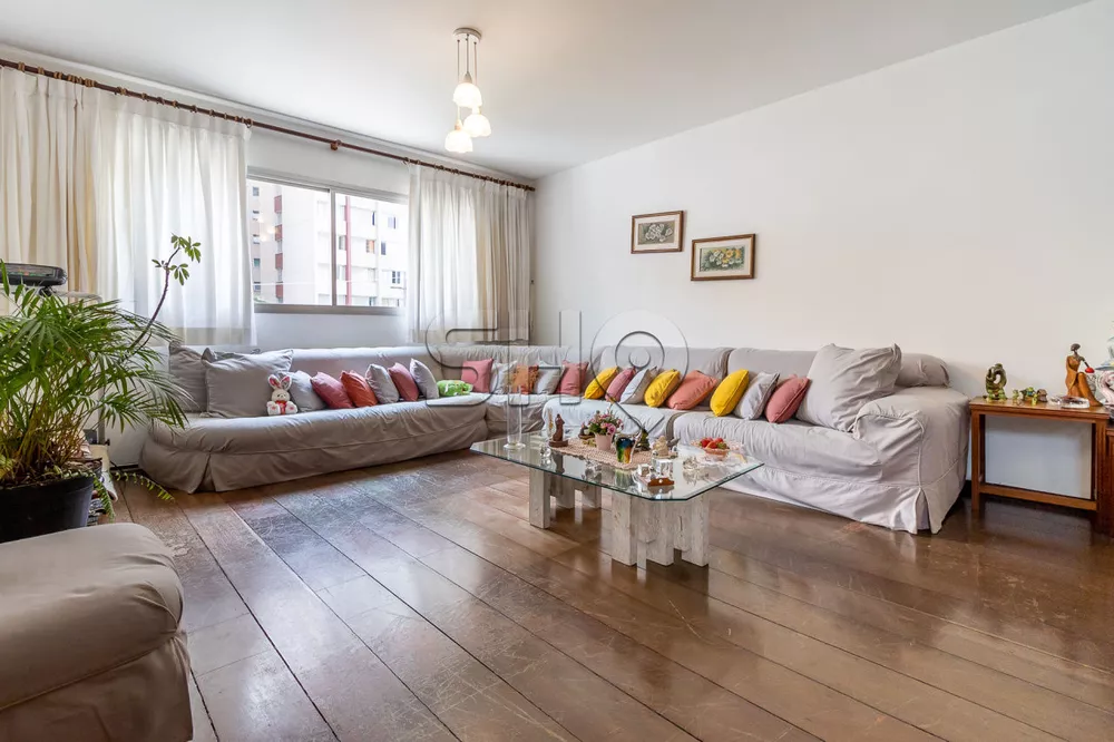 Apartamento à venda com 3 quartos, 204m² - Foto 2