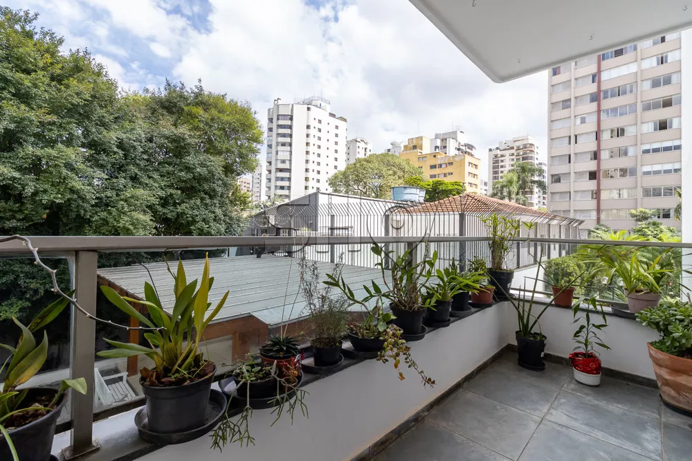 Apartamento à venda com 3 quartos, 204m² - Foto 12