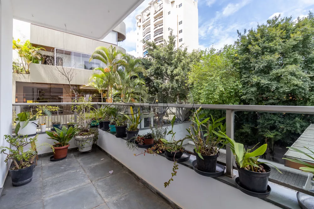 Apartamento à venda com 3 quartos, 204m² - Foto 10