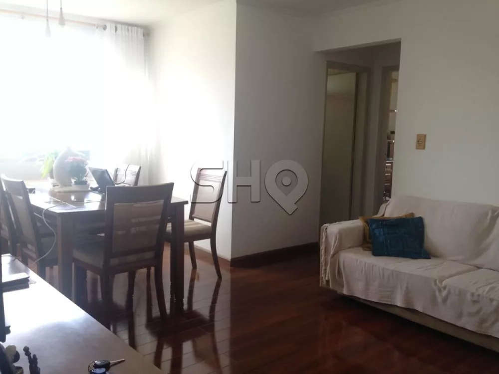 Apartamento à venda com 2 quartos, 70m² - Foto 1