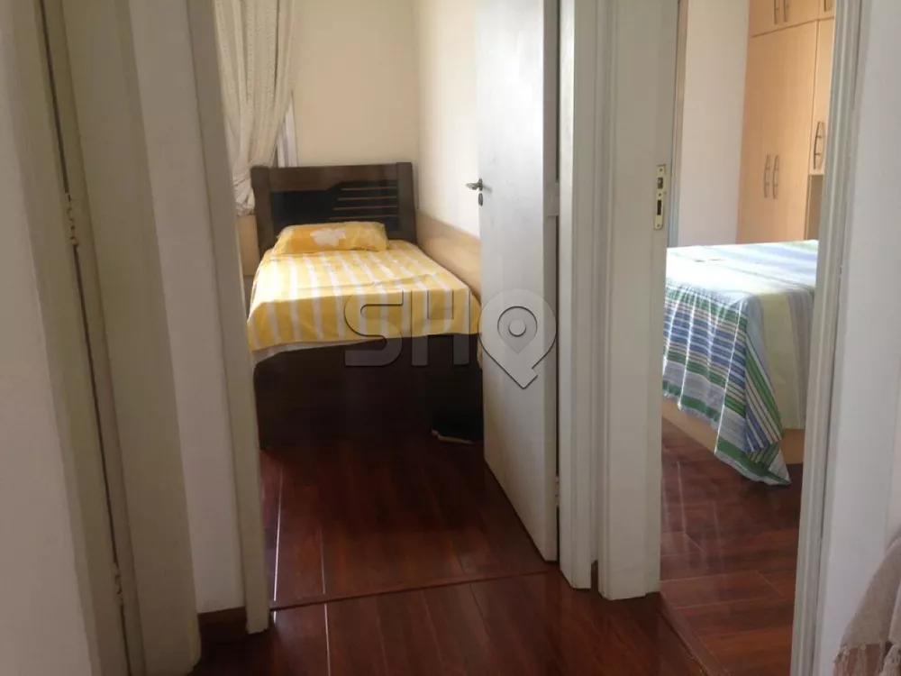 Apartamento à venda com 2 quartos, 70m² - Foto 4