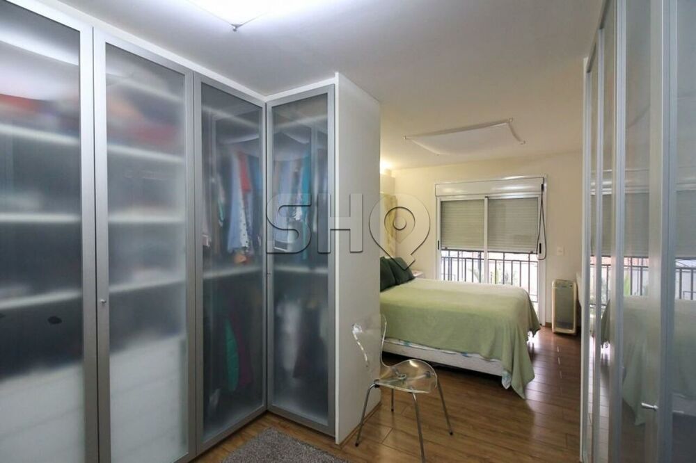 Apartamento à venda com 4 quartos, 189m² - Foto 13