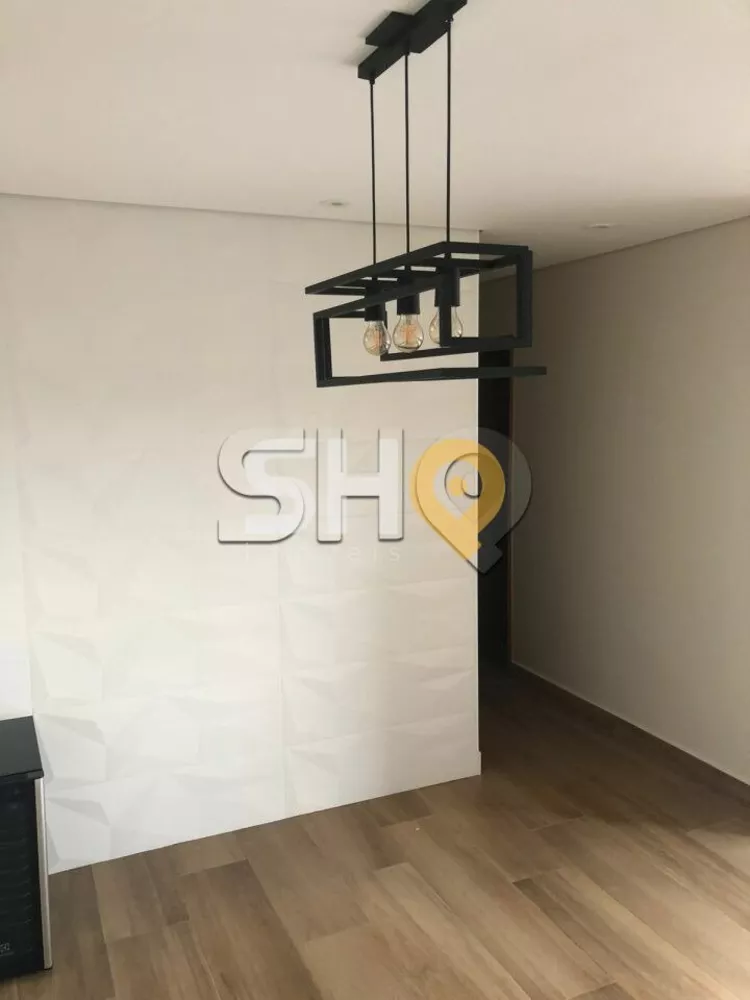 Apartamento à venda com 2 quartos, 70m² - Foto 2